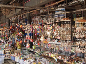 Discover Bangkok’s Largest Market – Chatuchak Weekend Market